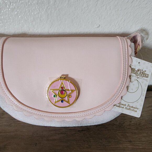 Pretty Guardian Sailor Moon Crystal Star Compact Crossbody Bag - BoxLunch Exclus - Picture 3 of 5